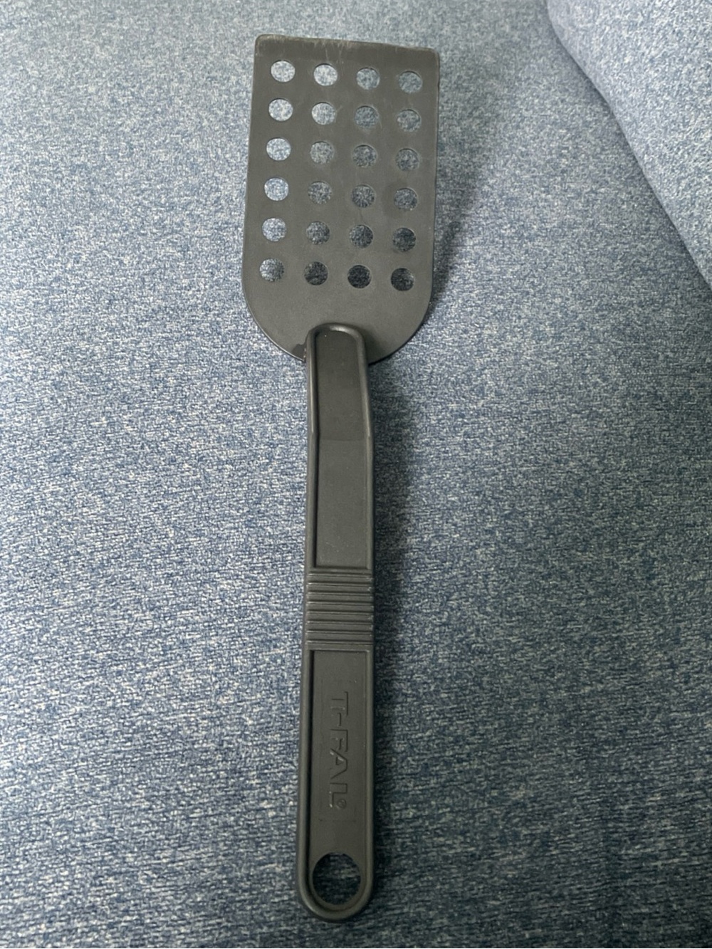 T-Fal Black Nylon Slotted Holes Spatula Flipper Canada 13” Long